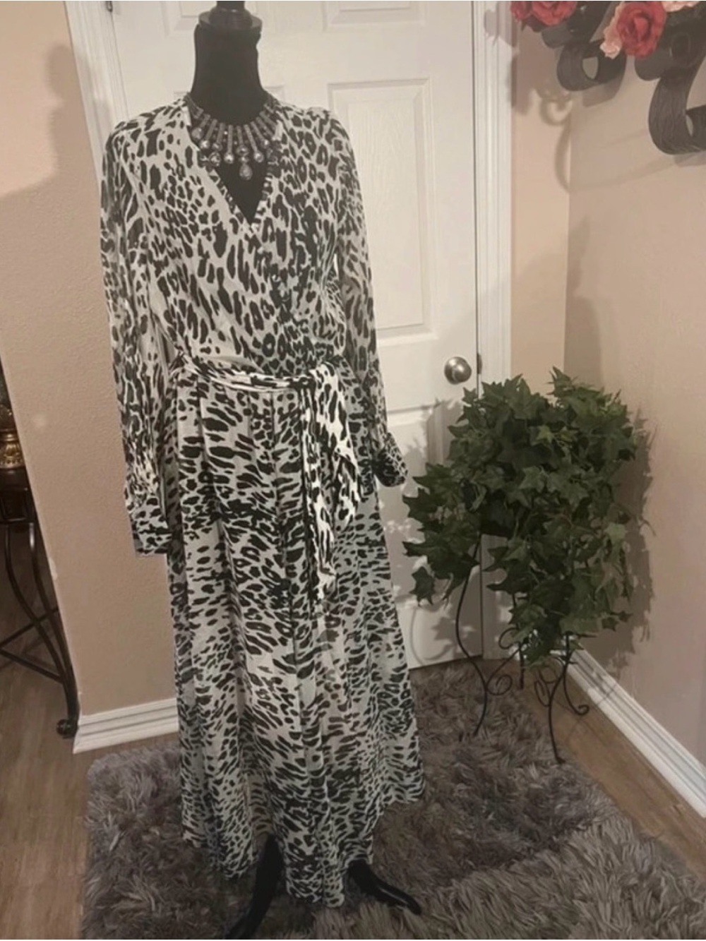 Black and White Formal Leopard Print Maxi Dress